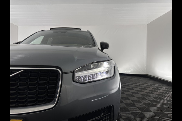 Volvo XC90 2.0 T8 Twin Engine AWD R-Design [ 7-Pers. ] Aut. *PANO | HEAD-UP | LEATHER-MICROFIBRE | FULL-LED | MEMORY-PACK | DIGI-COCKPIT | NAVI-FULLMAP | CARPLAY | ECC | HEATED-COMFORTSEATS | LANE-ASSIST | PDC | TOWBAR | 20"ALU*