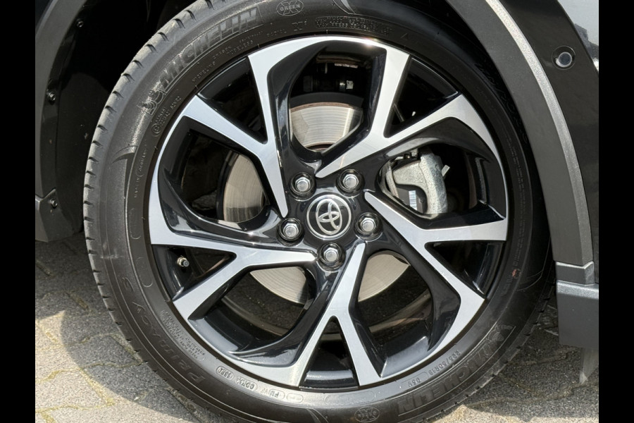 Toyota C-HR 2.0 Hybrid Team D | ACC | Camera | Keyless | Dodehoek | 18 inch