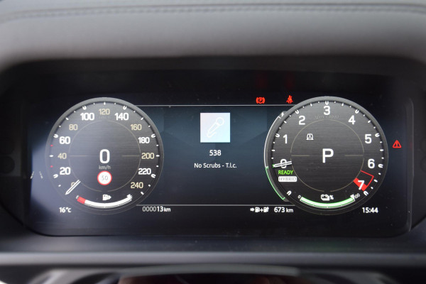 Land Rover Defender 110 P300e 110 Forest Edition