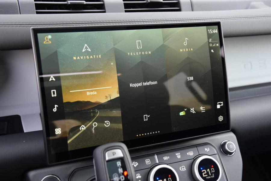 Land Rover Defender 110 P300e 110 Forest Edition