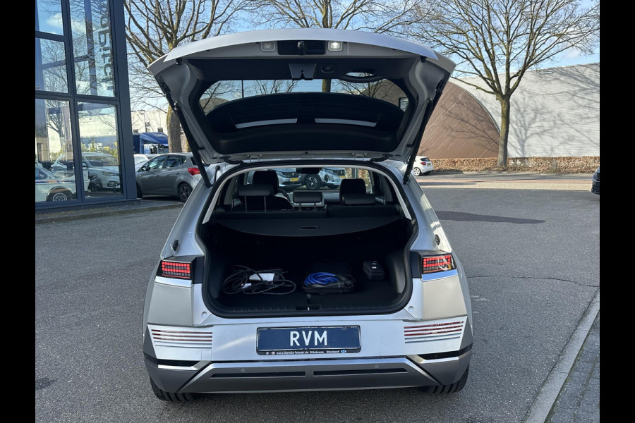 Hyundai IONIQ 5 Lounge 77kWh SOH 100%| NIEUWE AUTO 45KM!!| VAN €60.000,- NU VOOR SLECHTS €45.877,- Uw LENTEVOORDEEL €14.123,-| ELEK. STOELEN MET MEMORY| WARMTEPOMP| BOSE AUDIO| HEAD-UP DISPLAY| STOELVERWARMING+ VENTILATIE| ACHTERBANK VERWARMD| SUPER COMPLEET!|