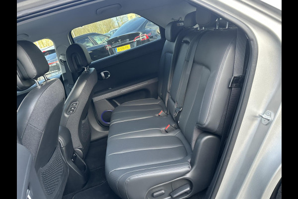Hyundai IONIQ 5 Lounge 77kWh SOH 100%| NIEUWE AUTO 45KM!!| VAN €60.000,- NU VOOR SLECHTS €45.877,- Uw LENTEVOORDEEL €14.123,-| ELEK. STOELEN MET MEMORY| WARMTEPOMP| BOSE AUDIO| HEAD-UP DISPLAY| STOELVERWARMING+ VENTILATIE| ACHTERBANK VERWARMD| SUPER COMPLEET!|