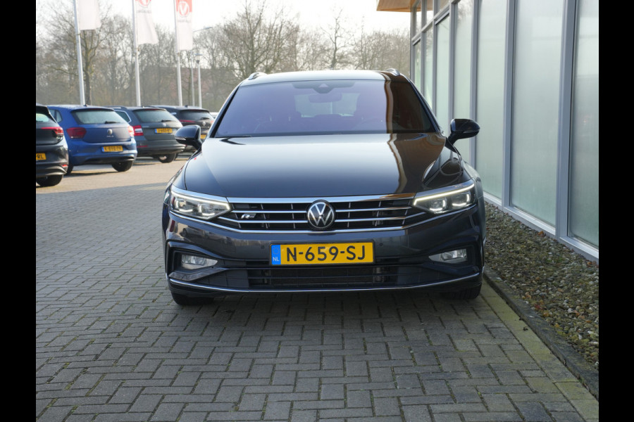 Volkswagen Passat Variant 1.5 TSI R-Line Business + | Achteruitrijcamera | Apple Carplay/Android Auto