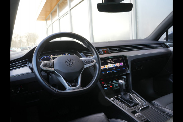 Volkswagen Passat Variant 1.5 TSI R-Line Business + | Achteruitrijcamera | Apple Carplay/Android Auto