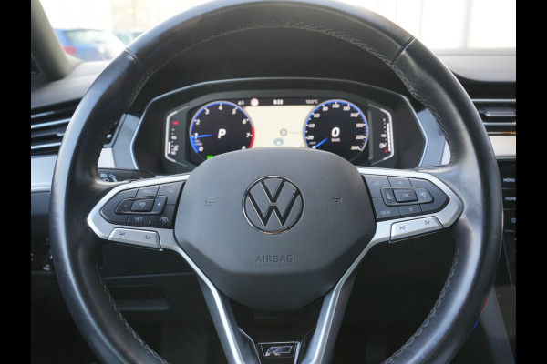 Volkswagen Passat Variant 1.5 TSI R-Line Business + | Achteruitrijcamera | Apple Carplay/Android Auto