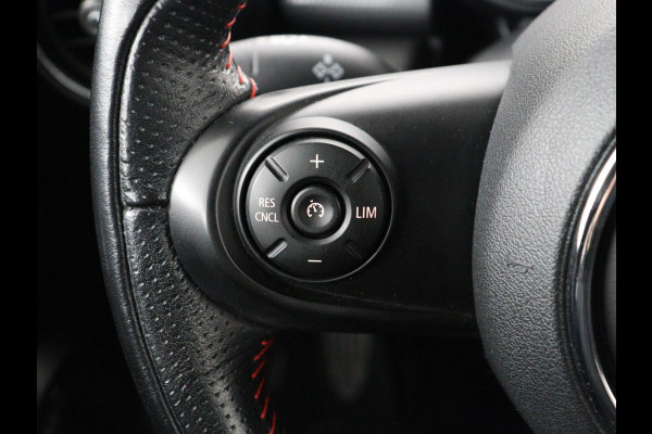 MINI Cooper 1.5 John Cooper Works | Harman/Kardon | Carplay | Sportstoelen | Full LED | Navigatie | Climate control | Park Assist | Cruise control | Getint glas