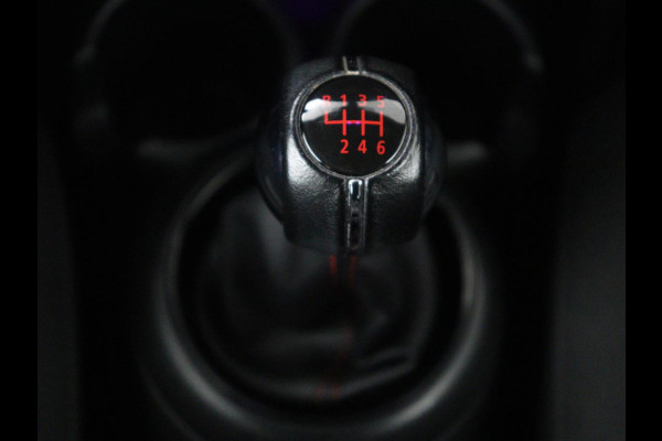 MINI Cooper 1.5 John Cooper Works | Harman/Kardon | Carplay | Sportstoelen | Full LED | Navigatie | Climate control | Park Assist | Cruise control | Getint glas