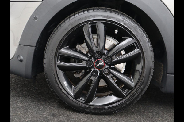 MINI Cooper 1.5 John Cooper Works | Harman/Kardon | Carplay | Sportstoelen | Full LED | Navigatie | Climate control | Park Assist | Cruise control | Getint glas