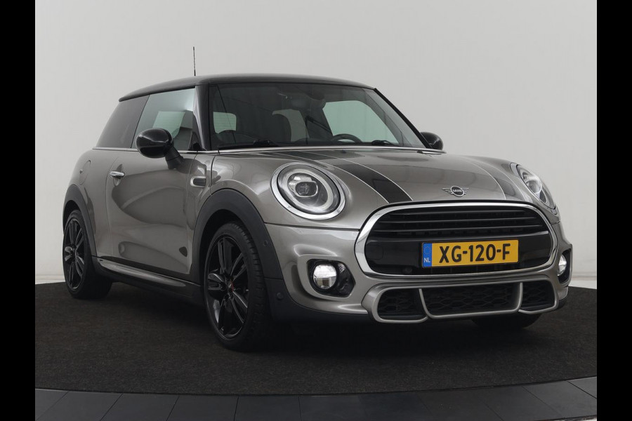 MINI Cooper 1.5 John Cooper Works | Harman/Kardon | Carplay | Sportstoelen | Full LED | Navigatie | Climate control | Park Assist | Cruise control | Getint glas