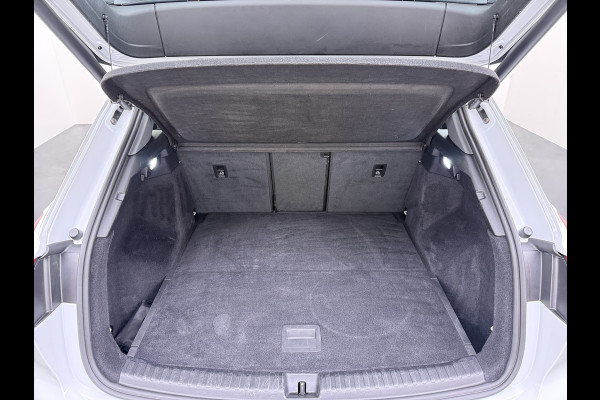Audi Q4 e-tron 50 Quattro 300pk BOMVOL 82kWh SOH 95% Leer Warmtepomp SONOS®-Hifi Navi Camera Adap.Cruise Elek.Stoelen+Memory+Verwarming Apple C Launch Ed. Advanced Plus DAB Matrix LED Lmv  € 76.000 nieuw 1e Eigenaar Origineel Nederlandse Auto Dealeronderhouden
