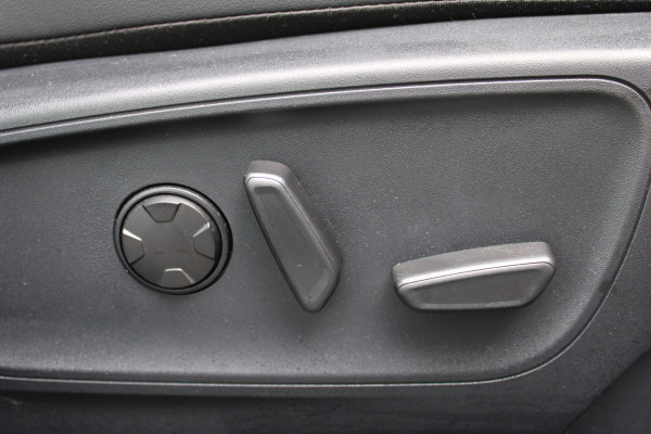 Ford Kuga 2.5 PHEV ST-Line X | Trekhaak | Panoramadak | B&O | BLIS | Head-Up