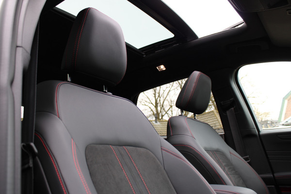 Ford Kuga 2.5 PHEV ST-Line X | Trekhaak | Panoramadak | B&O | BLIS | Head-Up