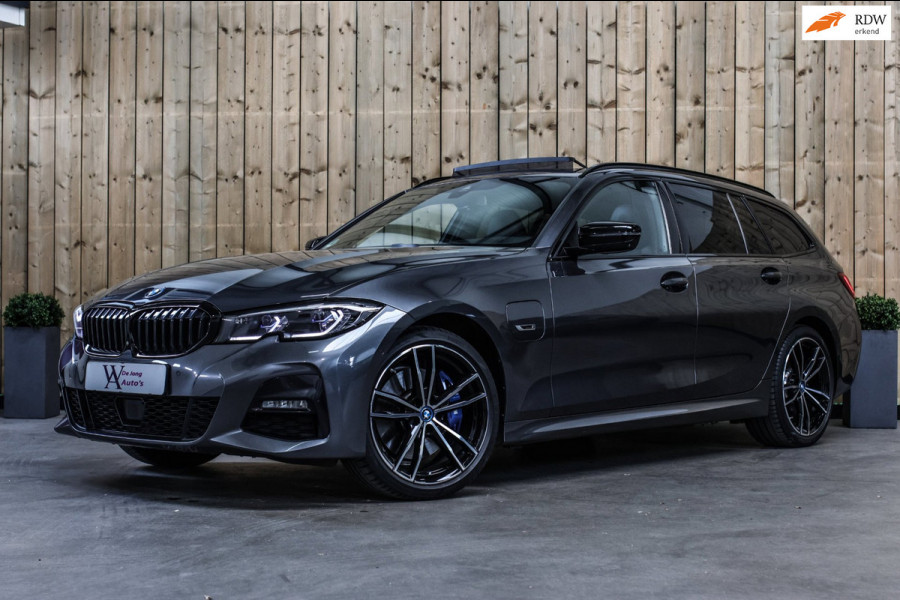 BMW 3 Serie Touring 330e M-Sport *Pano*M-Stoelen*Laser*Keyless*Head-Up*