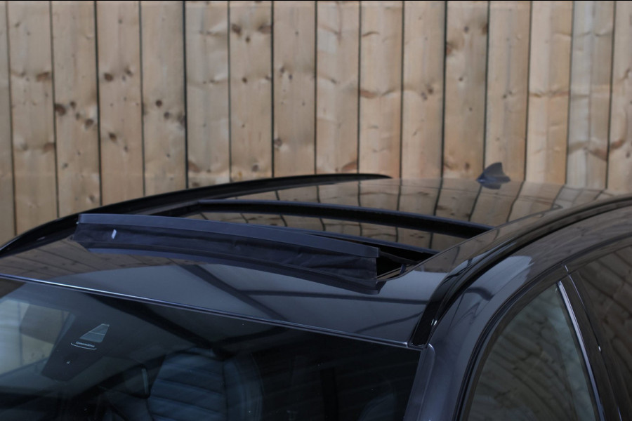 BMW 3 Serie Touring 330e M-Sport *Pano*M-Stoelen*Laser*Keyless*Head-Up*