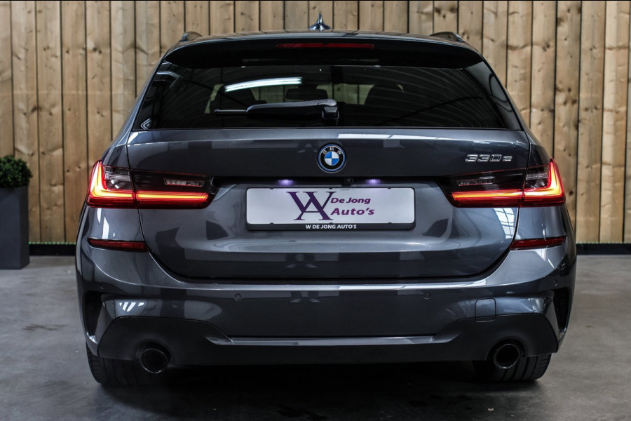 BMW 3 Serie Touring 330e M-Sport *Pano*M-Stoelen*Laser*Keyless*Head-Up*
