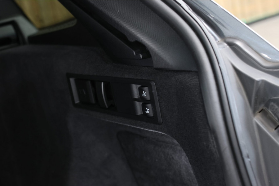 BMW 3 Serie Touring 330e M-Sport *Pano*M-Stoelen*Laser*Keyless*Head-Up*