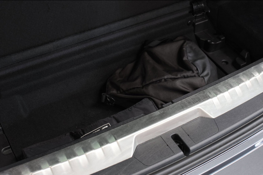 BMW 3 Serie Touring 330e M-Sport *Pano*M-Stoelen*Laser*Keyless*Head-Up*