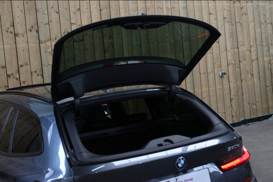 BMW 3 Serie Touring 330e M-Sport *Pano*M-Stoelen*Laser*Keyless*Head-Up*
