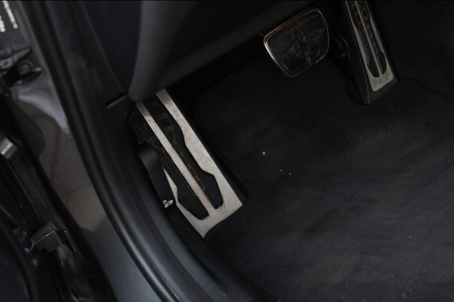 BMW 3 Serie Touring 330e M-Sport *Pano*M-Stoelen*Laser*Keyless*Head-Up*