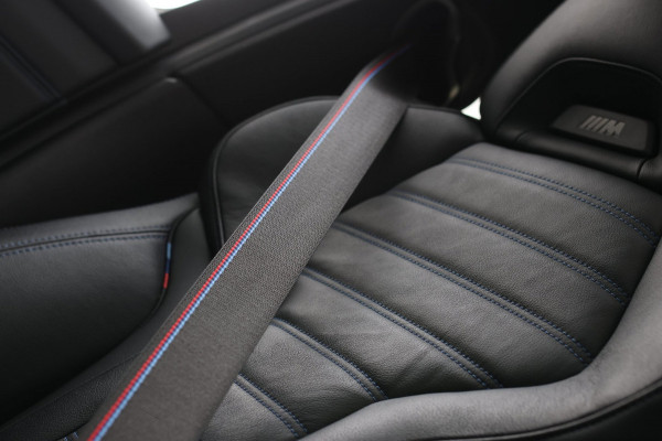 BMW 3 Serie Touring 330e M-Sport *Pano*M-Stoelen*Laser*Keyless*Head-Up*