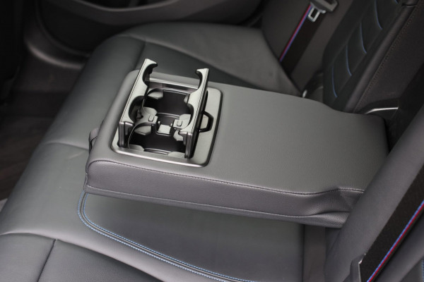 BMW 3 Serie Touring 330e M-Sport *Pano*M-Stoelen*Laser*Keyless*Head-Up*