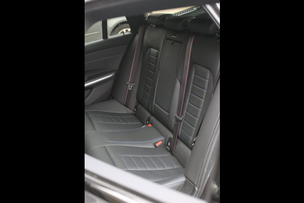 BMW 3 Serie Touring 330e M-Sport *Pano*M-Stoelen*Laser*Keyless*Head-Up*