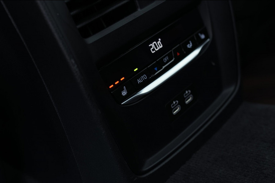 BMW 3 Serie Touring 330e M-Sport *Pano*M-Stoelen*Laser*Keyless*Head-Up*