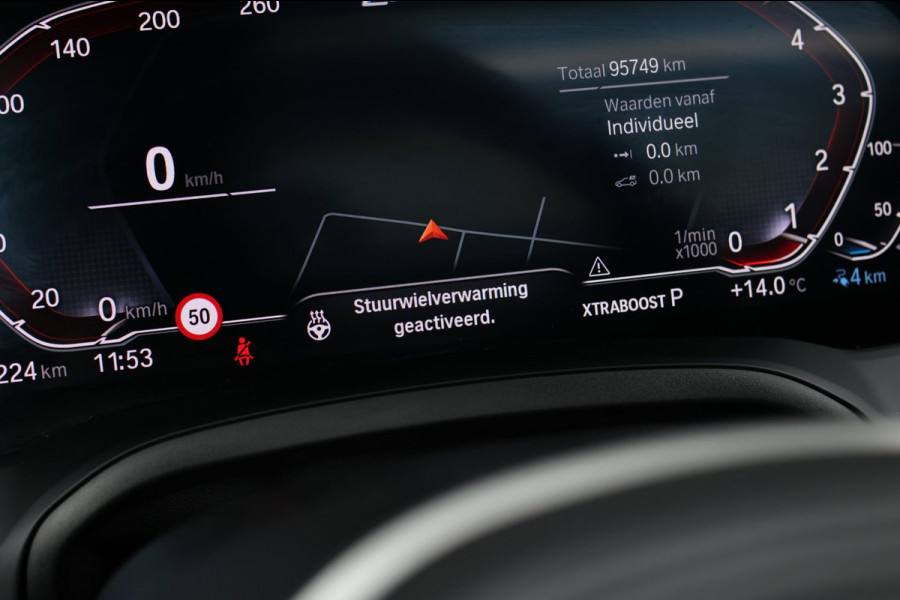 BMW 3 Serie Touring 330e M-Sport *Pano*M-Stoelen*Laser*Keyless*Head-Up*