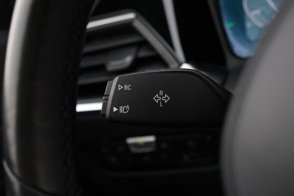 BMW 3 Serie Touring 330e M-Sport *Pano*M-Stoelen*Laser*Keyless*Head-Up*