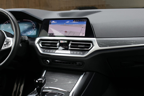 BMW 3 Serie Touring 330e M-Sport *Pano*M-Stoelen*Laser*Keyless*Head-Up*