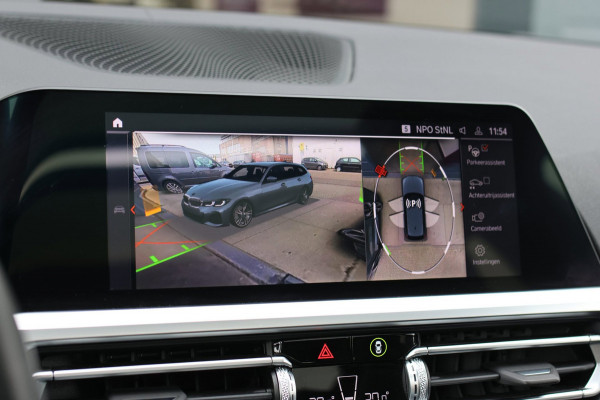 BMW 3 Serie Touring 330e M-Sport *Pano*M-Stoelen*Laser*Keyless*Head-Up*