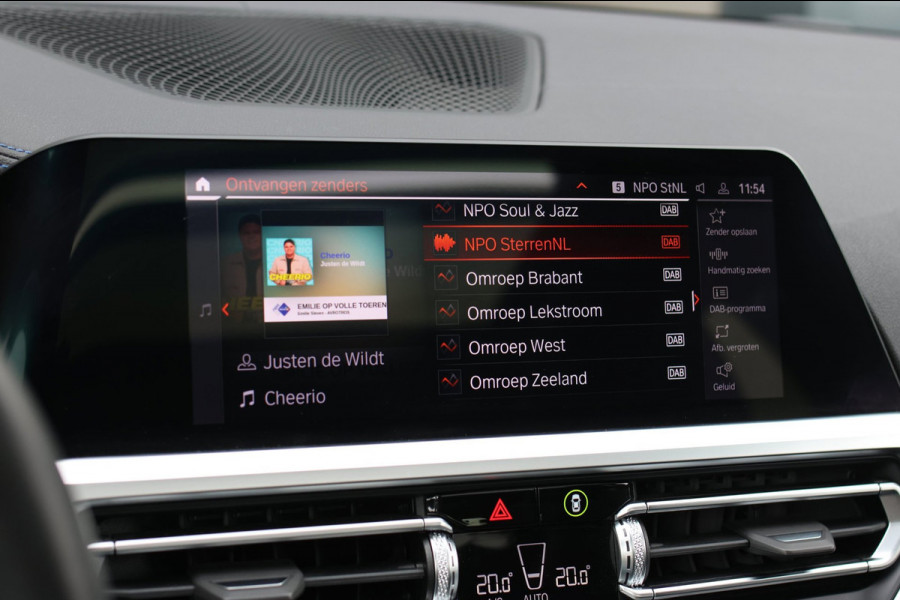 BMW 3 Serie Touring 330e M-Sport *Pano*M-Stoelen*Laser*Keyless*Head-Up*