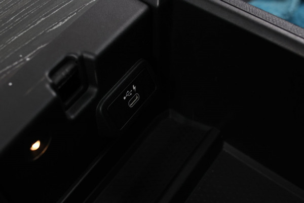 BMW 3 Serie Touring 330e M-Sport *Pano*M-Stoelen*Laser*Keyless*Head-Up*