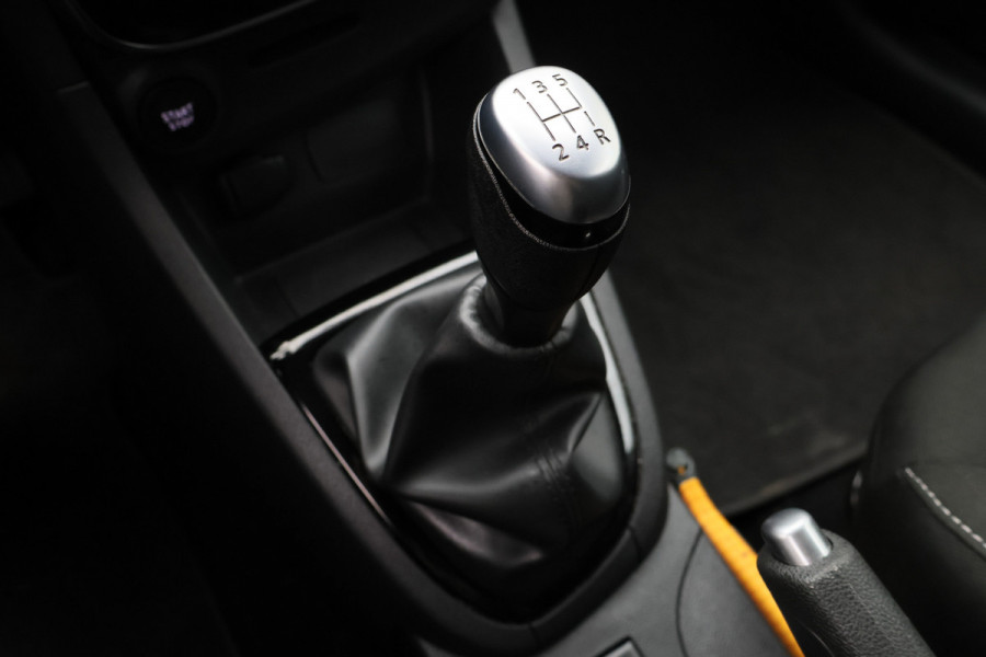 Renault Clio Estate 0.9 TCe Limited Keyless, Navigatie, DAB, Cruise, PDC