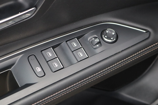 Peugeot 5008 1.2 PureT. 130PK Automaat GT 7-Pers. Camera/Keyfree/Adapt.-cruise/Elektr.-klep/Parkeerhulp