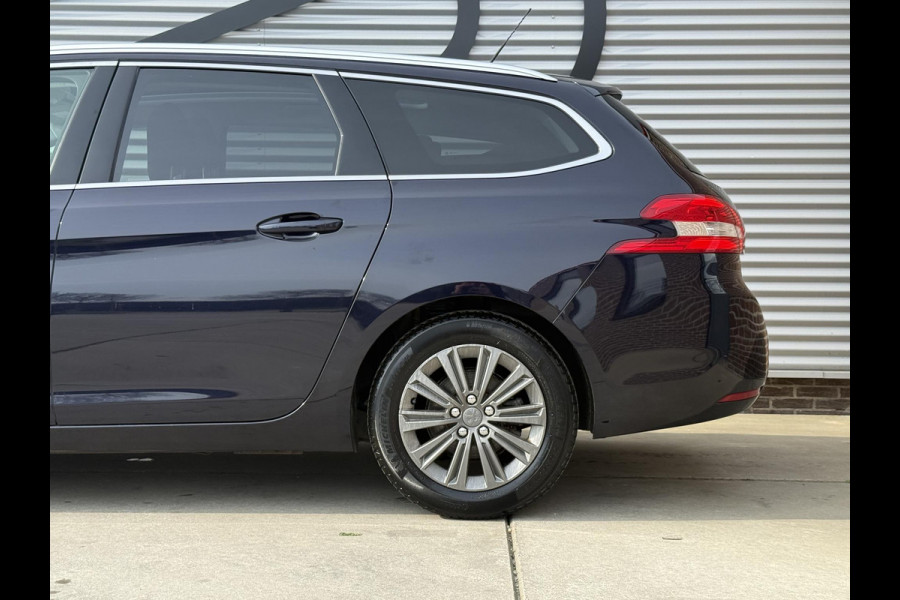 Peugeot 308 SW 1.2 PureTech Allure 2e Eigenaar|Navi|Clima|Pano|cruise|Carplay|PDC V+A|D-riem vv in 2024|N.A.P|APK tot 02-2027