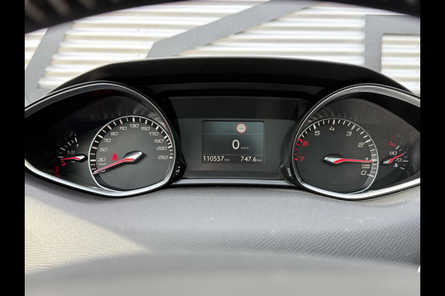 Peugeot 308 SW 1.2 PureTech Allure 2e Eigenaar|Navi|Clima|Pano|cruise|Carplay|PDC V+A|D-riem vv in 2024|N.A.P|APK tot 02-2027