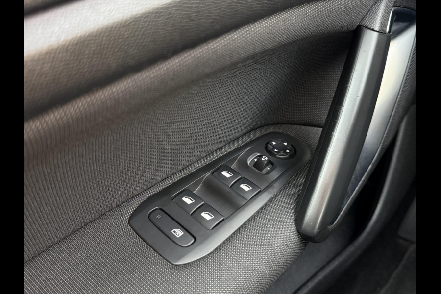 Peugeot 308 SW 1.2 PureTech Allure 2e Eigenaar|Navi|Clima|Pano|cruise|Carplay|PDC V+A|D-riem vv in 2024|N.A.P|APK tot 02-2027