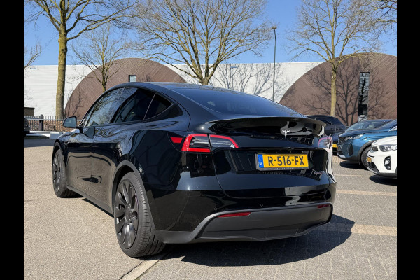 Tesla Model Y Performance AWD 75 kWh VAN €38.900,- NU VOOR SLECHTS €35.877,- Uw LENTEVOORDEEL €3.023,-AUTOPILOT| 21 INCH TURBINE VELGEN| ACHTERBANK VERWARMD| STOEL + STUURVERWARMING |DE HOOGVOLTACCU EN AANDRIJFLIJN GARANTIE TOT 2030 of 192.000KM |