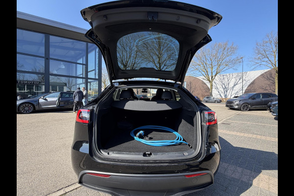 Tesla Model Y Performance AWD 75 kWh VAN €38.900,- NU VOOR SLECHTS €35.877,- Uw LENTEVOORDEEL €3.023,-AUTOPILOT| 21 INCH TURBINE VELGEN| ACHTERBANK VERWARMD| STOEL + STUURVERWARMING |DE HOOGVOLTACCU EN AANDRIJFLIJN GARANTIE TOT 2030 of 192.000KM |