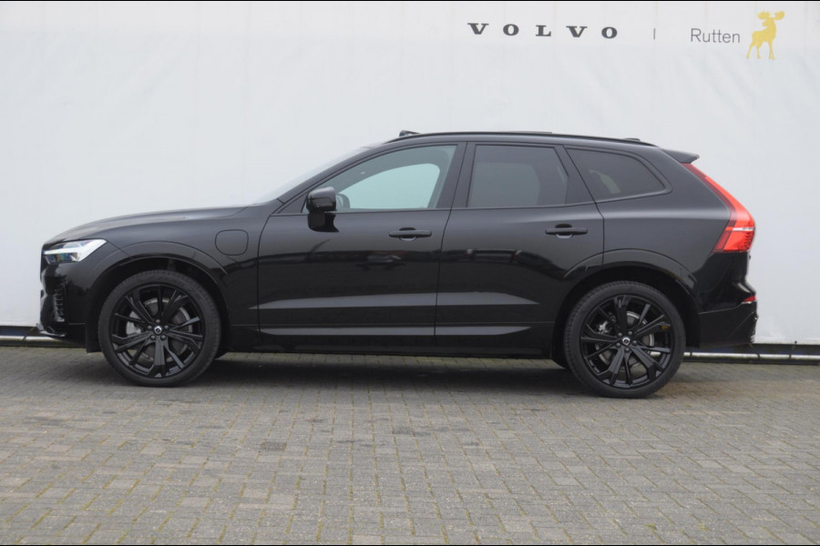 Volvo XC60 T6 350PK Plug-in hybrid AWD Ultra Black Edition / Navigatie / Adaptieve Cruise control / Head Up-Display / Panorama dak / Elektrische stoelen met geheugen / Stuurverwarming / Stoelverwarming v+a / 360 Camera /