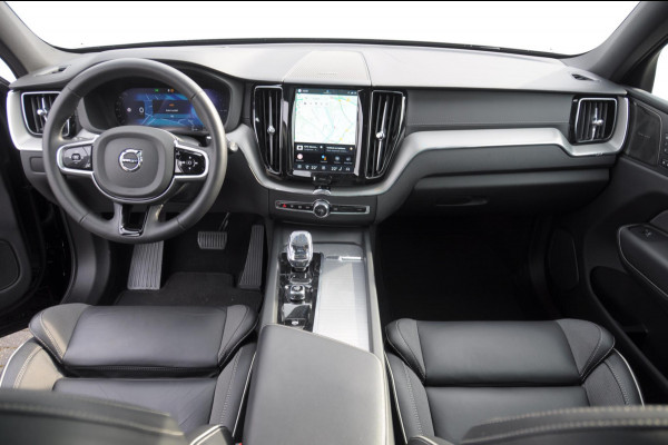 Volvo XC60 T6 350PK Plug-in hybrid AWD Ultra Black Edition / Navigatie / Adaptieve Cruise control / Head Up-Display / Panorama dak / Elektrische stoelen met geheugen / Stuurverwarming / Stoelverwarming v+a / 360 Camera /
