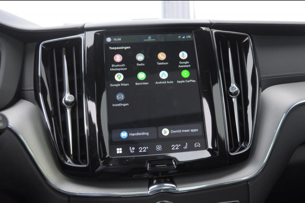 Volvo XC60 T6 350PK Plug-in hybrid AWD Ultra Black Edition / Navigatie / Adaptieve Cruise control / Head Up-Display / Panorama dak / Elektrische stoelen met geheugen / Stuurverwarming / Stoelverwarming v+a / 360 Camera /