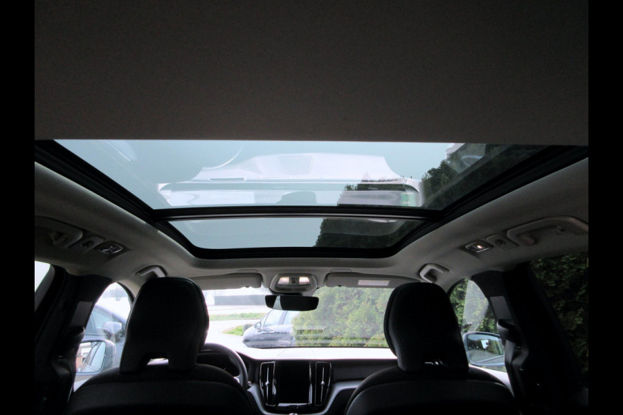 Volvo XC60 B4 Ultimate Bright Automaat*Dig. Dashb.*Pano.dak*