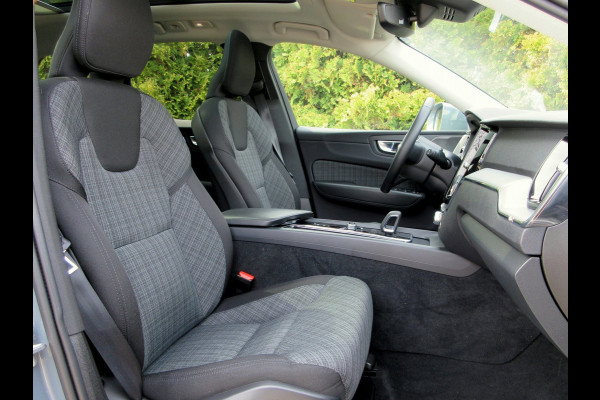 Volvo XC60 B4 Ultimate Bright Automaat*Dig. Dashb.*Pano.dak*