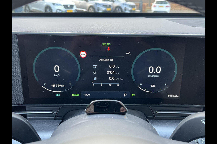 Hyundai Kona 1.6 GDI HEV Comfort Smart VAN €30.900,- NU VOOR SLECHTS €26.877,- Uw LENTEVOORDEEL €4.023,-| ELEK. ACHTERKLEP| STOEL + STUURVERWARMING| FABRIEKSGARANTIE HYUNDAI T/M 01-2029| DODE HOEK SENSOR| 360 CAMERA| ADAPTIVE CRUISE CONTROL|