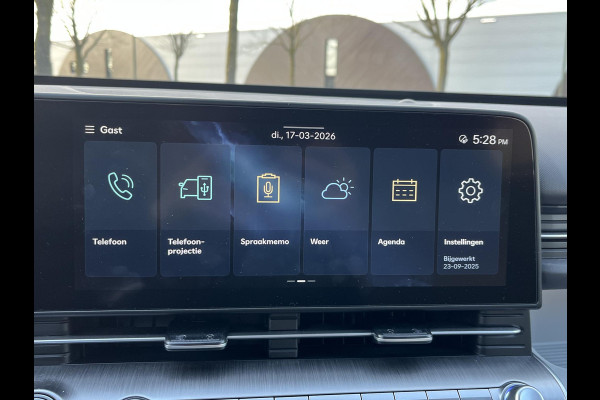 Hyundai Kona 1.6 GDI HEV Comfort Smart VAN €30.900,- NU VOOR SLECHTS €26.877,- Uw LENTEVOORDEEL €4.023,-| ELEK. ACHTERKLEP| STOEL + STUURVERWARMING| FABRIEKSGARANTIE HYUNDAI T/M 01-2029| DODE HOEK SENSOR| 360 CAMERA| ADAPTIVE CRUISE CONTROL|