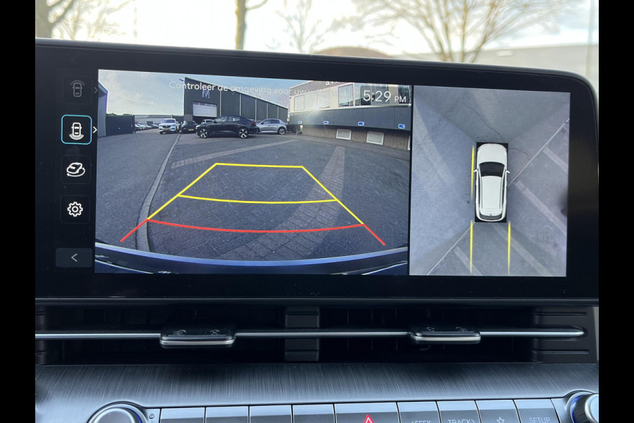 Hyundai Kona 1.6 GDI HEV Comfort Smart VAN €30.900,- NU VOOR SLECHTS €26.877,- Uw LENTEVOORDEEL €4.023,-| ELEK. ACHTERKLEP| STOEL + STUURVERWARMING| FABRIEKSGARANTIE HYUNDAI T/M 01-2029| DODE HOEK SENSOR| 360 CAMERA| ADAPTIVE CRUISE CONTROL|