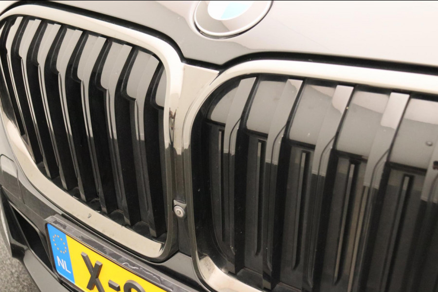 BMW 7 Serie 745e High Executive *M Sport* Xpel Massage 394 pk Panorama dak