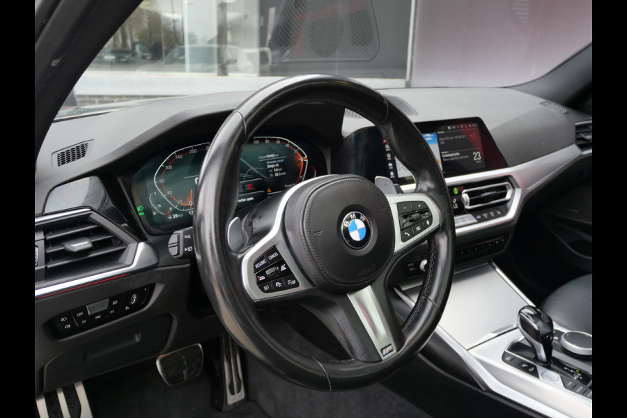 BMW 3 Serie Touring 330i HIGH EXECUTIVE | M-SPORT | PANO | H/K | LASER | TREKHAAK | 1e EIGENAAR!!